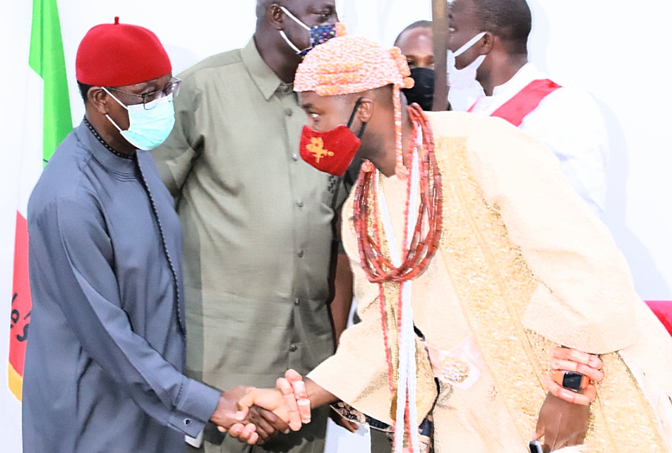 Okowa lauds Olu of Warri for commitment to peaceful co-existence