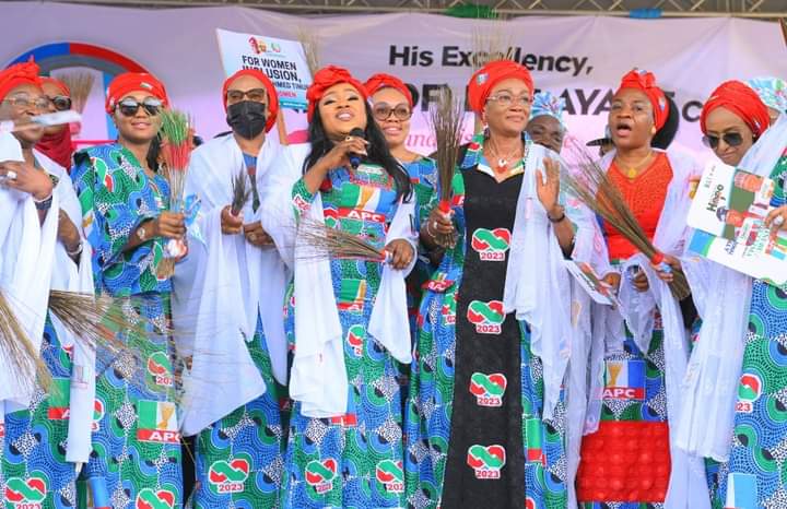 APC Women hold South-South rally in Calabar, Ayade says Tinubu most experienced presidential candidate