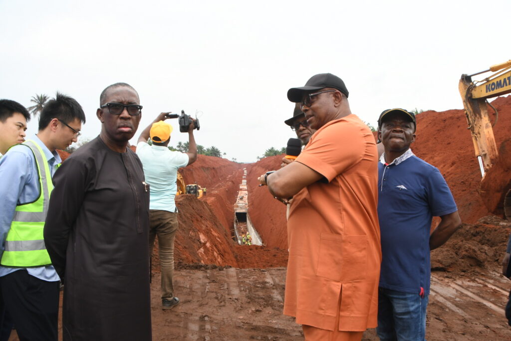 We’re building sustainable infrastructure in Delta, Okowa; inspects Owa-Alero, Owa-Alizomor, Owa-Offie storm drainage channel to Iyi-Amah Stream
